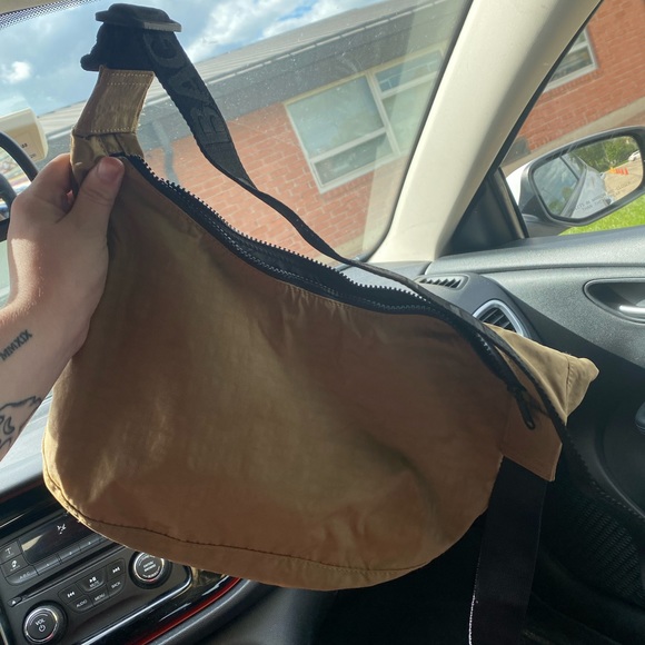 BAGGU Handbags - Baggu medium crescent Bag